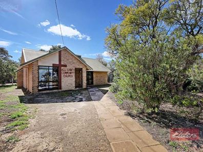 37 Sewell Street, Yealering WA 6372