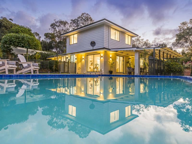 8 Pindari Road, Lesmurdie WA 6076