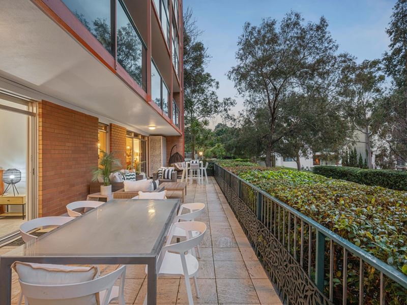 1/1 Kings Park Avenue, Crawley WA 6009