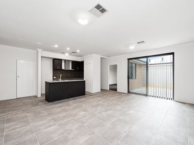 3/344 Wharf Street, Queens Park WA 6107