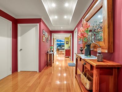 8 Crevalle Way, Rockingham WA 6168