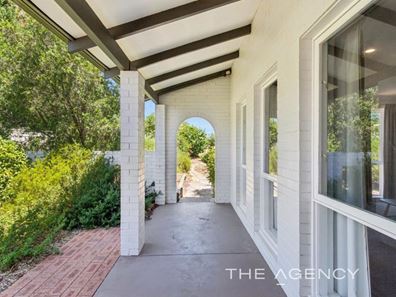 5 Gregona Place, Kalamunda WA 6076