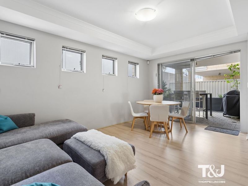 9/22 Moreing Street, Ascot