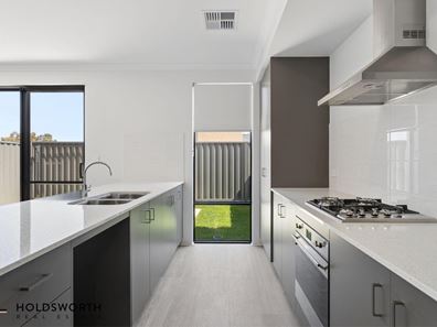 12 Porcelain Way, Balcatta WA 6021