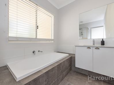56 Balwina Road, Greenfields WA 6210