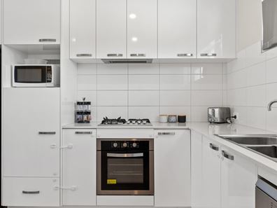 8/2 Wallace Street, Belmont WA 6104