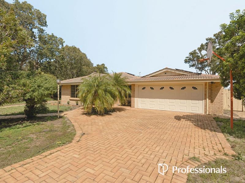 11 Farrant Street, Gooseberry Hill WA 6076