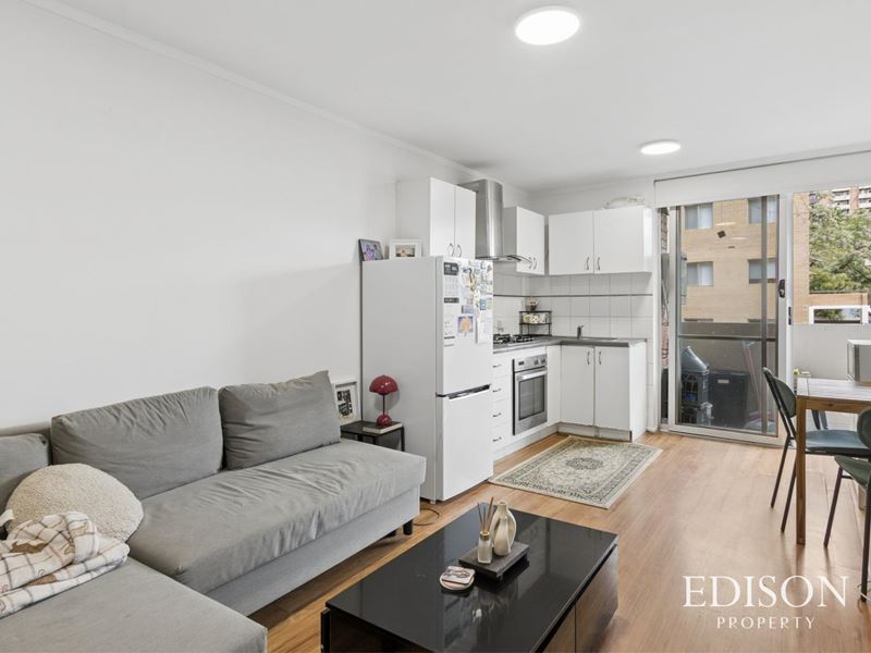 17/12 Tenth Avenue, Maylands WA 6051