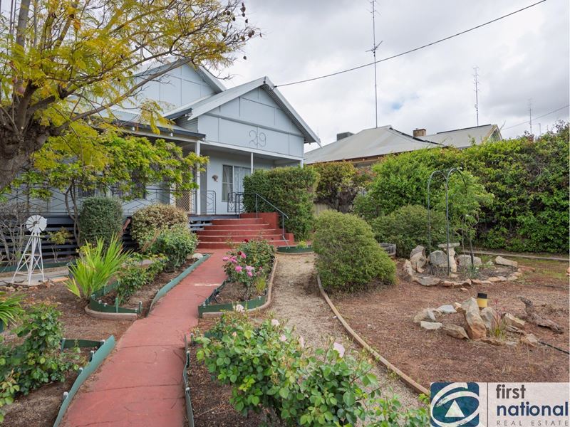 29 Stirling Street, Northam WA 6401