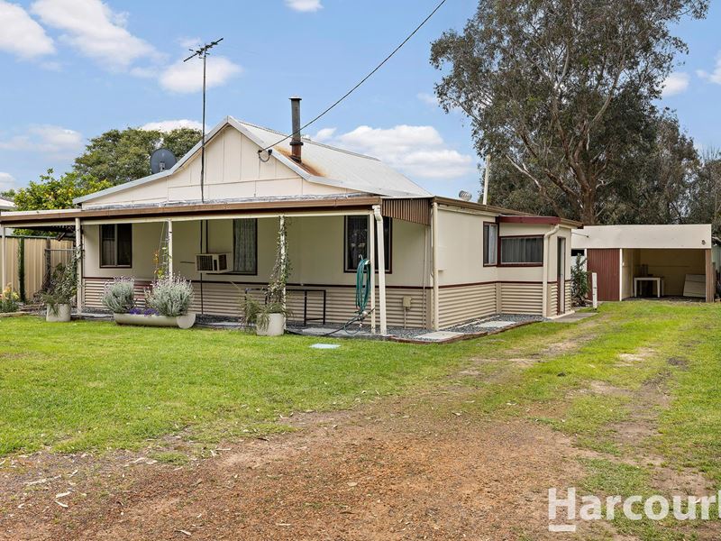 4 George Beacham Way, Pinjarra