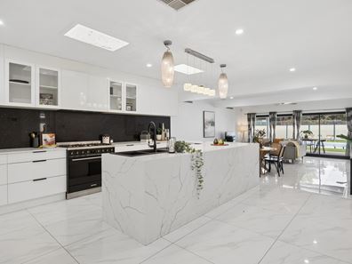 14 Harry Way, Willetton WA 6155