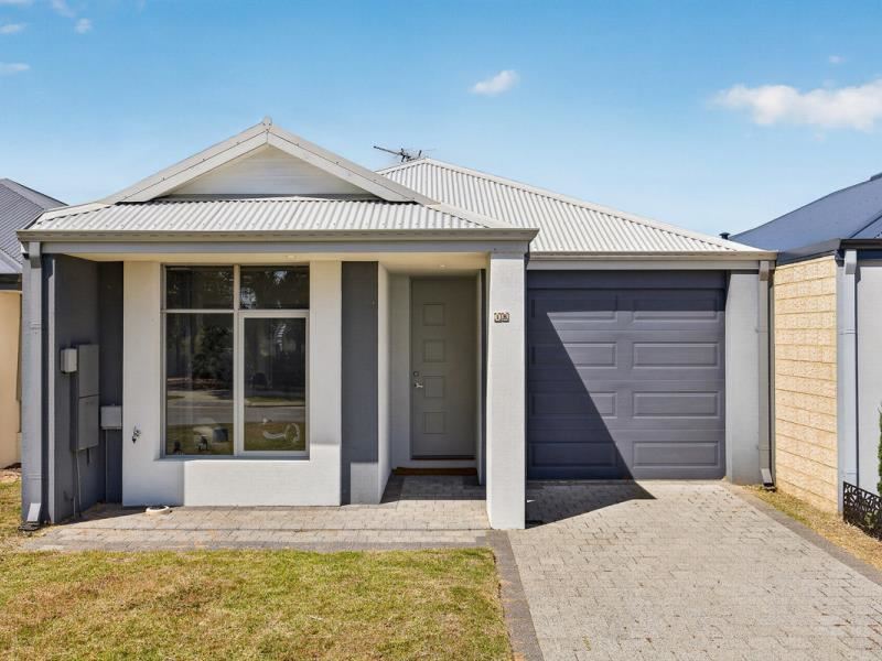 1B Winderie Road, Golden Bay WA 6174