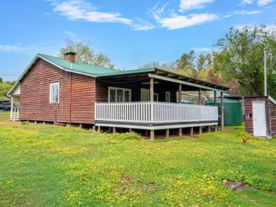 7 Nyamup Road, Dingup WA 6258