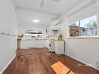 9 Whitfield Street, Beachlands WA 6530