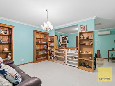 16 Upwood Circle, High Wycombe WA 6057