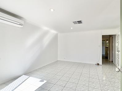37A Ravenhill Road, Thornlie WA 6108