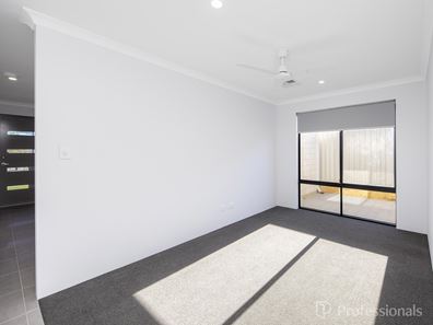 22 Imperial Entrance, Eglinton WA 6034