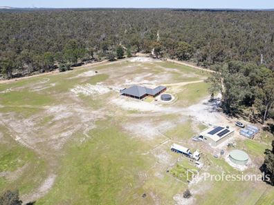 1482 Bradbury Road, Collie Burn WA 6225