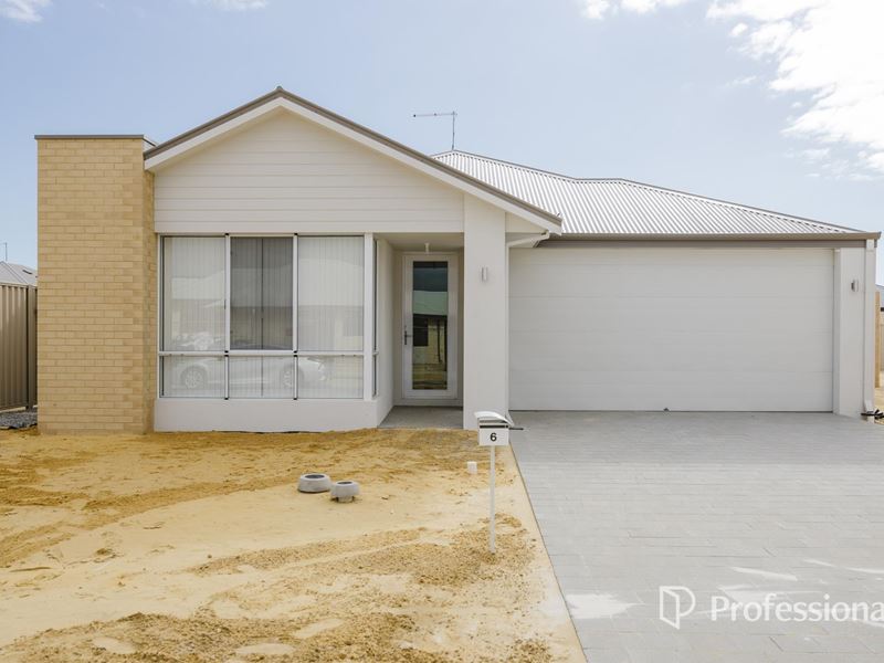 6 Character Road, Yanchep WA 6035