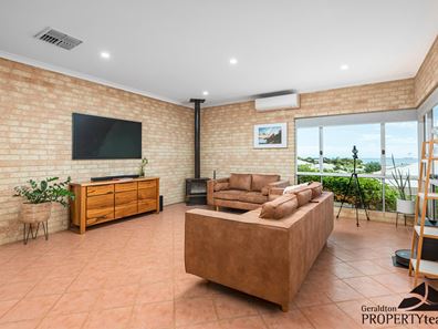 8 Spyglass Hill, Drummond Cove WA 6532