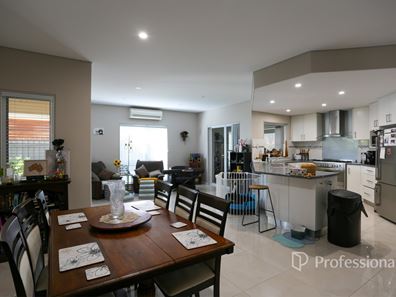24 Alexander Drive, Castletown WA 6450