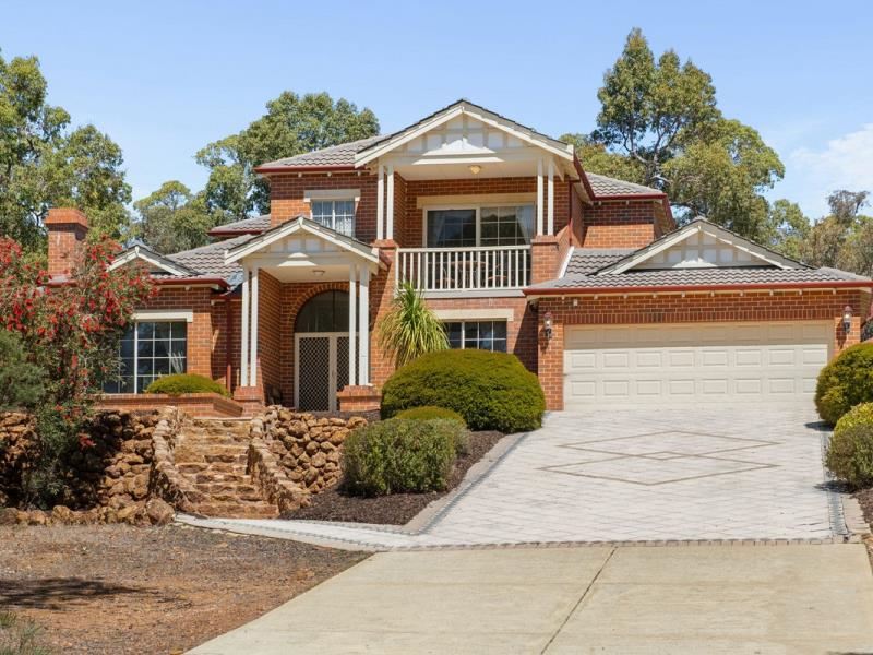 390 Bambrook Street, Sawyers Valley WA 6074