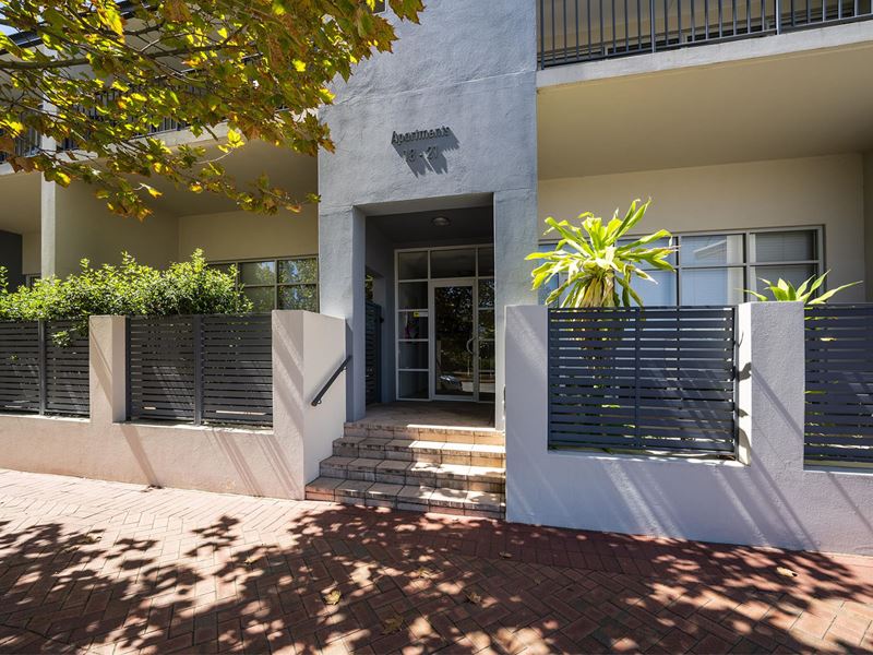 20/150 Stirling Street, Perth