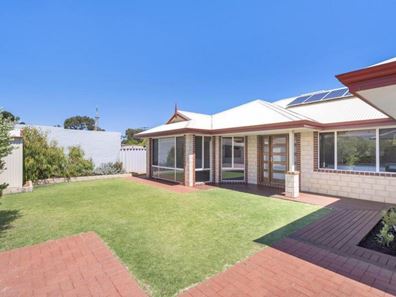 206a First Street, Wonthella WA 6530