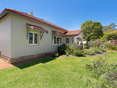 10 Hornsey Road, Floreat WA 6014