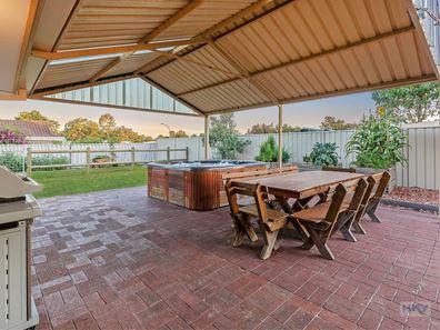 36 Valley Brook Road, Caversham WA 6055