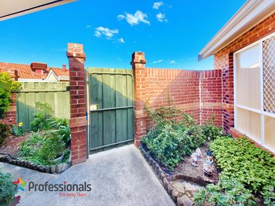 13/6 Fragrant Gardens, Mirrabooka WA 6061