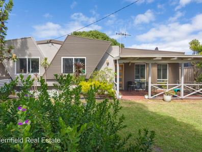 160 Collingwood Road, Collingwood Park WA 6330