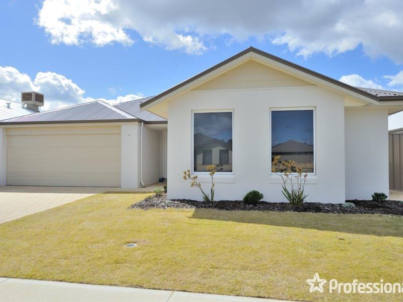 10 Gamboge Avenue, Karnup WA 6176