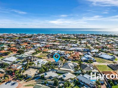 21 Lilly Pilly Lookout, Halls Head WA 6210