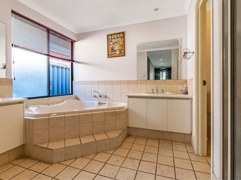 30 Crinia Drive, Baldivis WA 6171