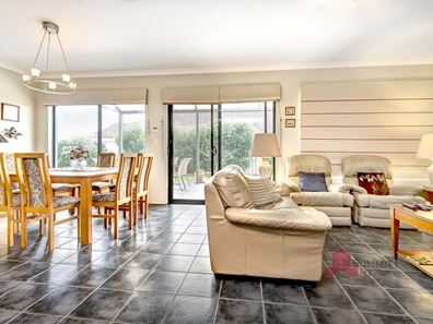23 The Boulevard, Australind WA 6233