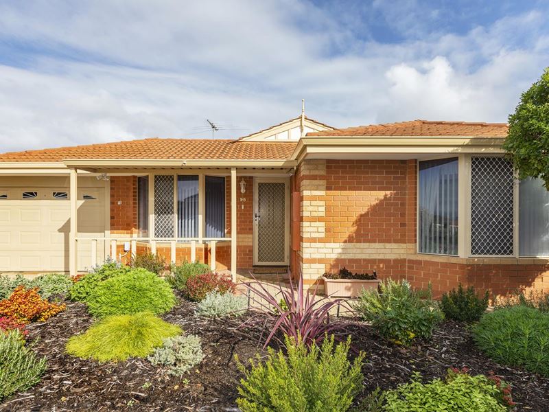 9B Poinsettia Grove, South Lake