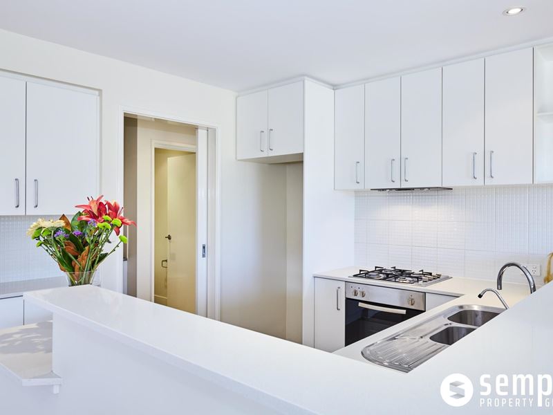 4/46 Leschenault Boulevard, Lake Coogee