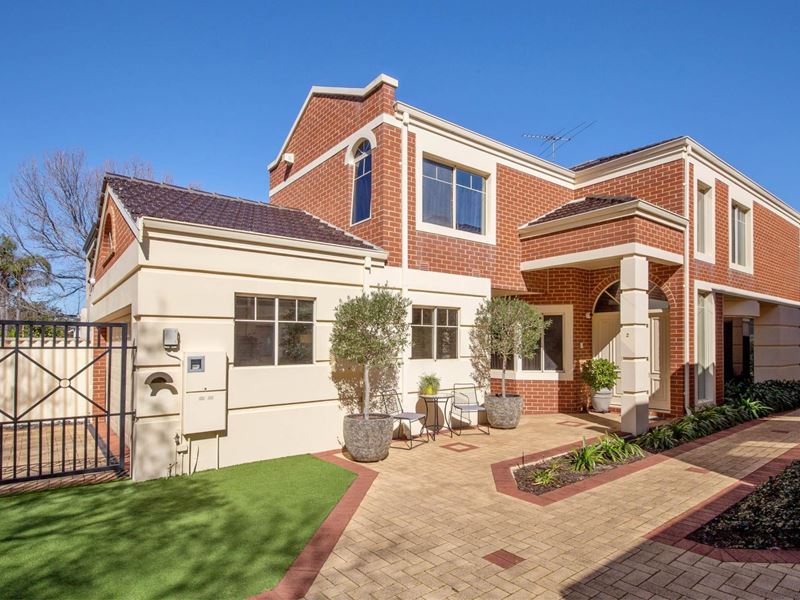 2/3 Gairloch Street, Applecross