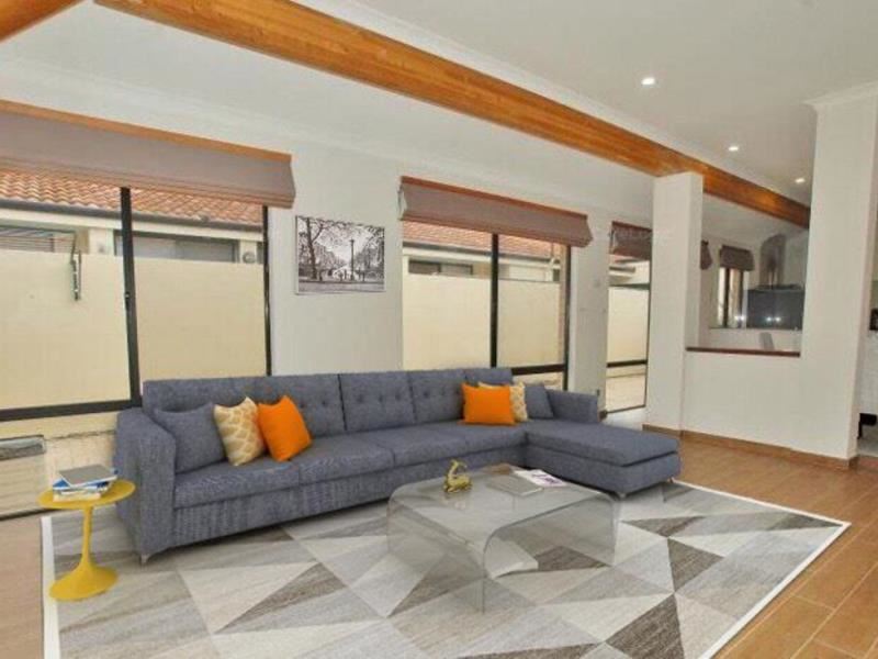 38 Portofino Turn, Ellenbrook