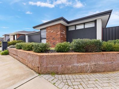 21 Chucklebud Street, Banksia Grove WA 6031