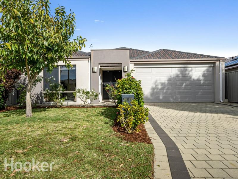 31 Blacksmith Street, Queens Park WA 6107