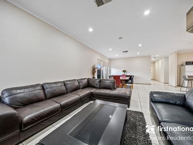 35 Dulegal Way, Aveley WA 6069