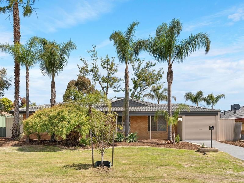 50 Forest Lakes Drive, Thornlie WA 6108