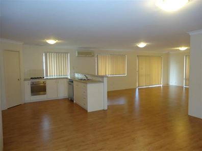 106 San Sebastian Boulevard, Port Kennedy WA 6172