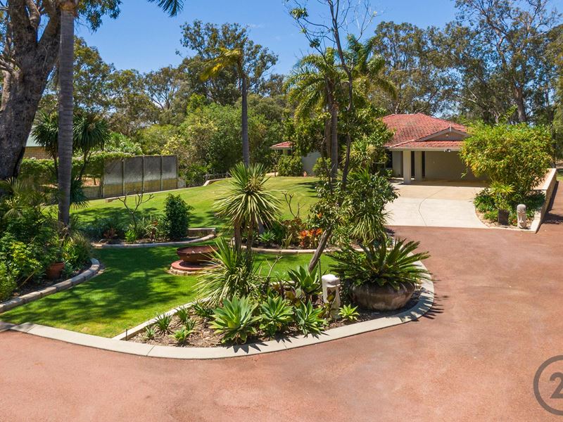 12 Park Way, Bouvard