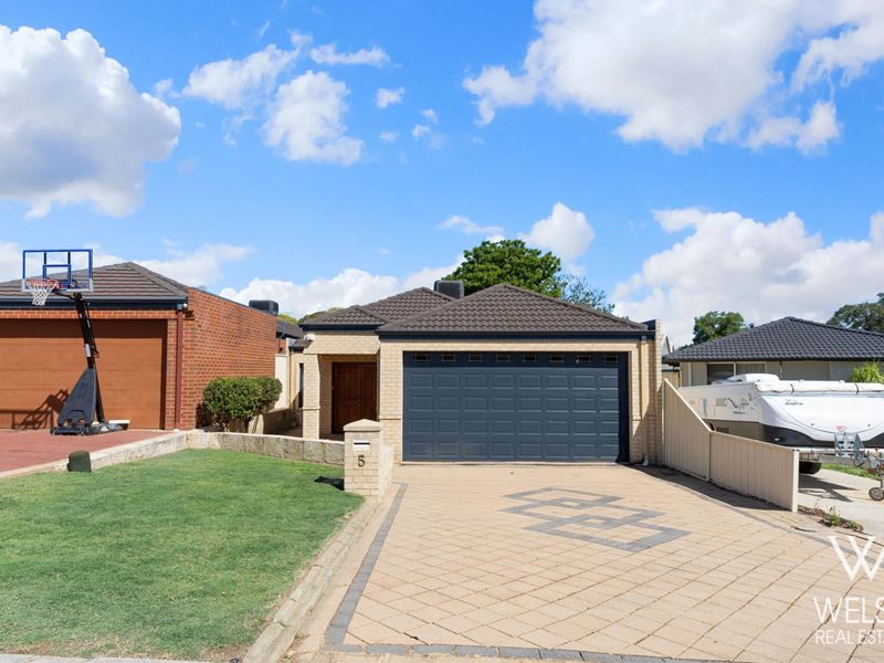 5 Miller Avenue, Redcliffe