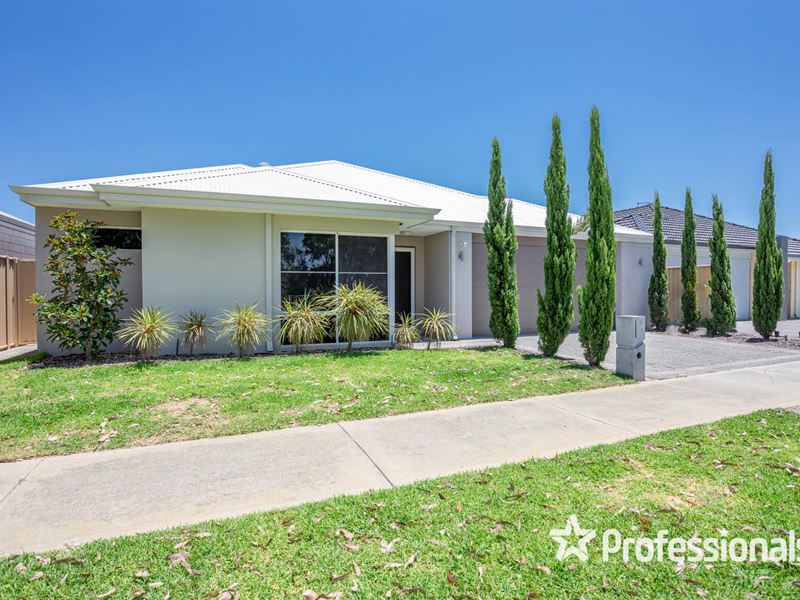 15 Lee-Steere Crescent, Piara Waters