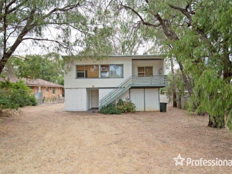 4 Durham Crescent, Dawesville