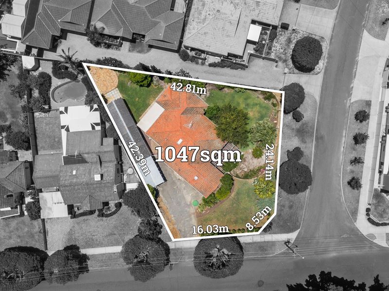 2 Henning Crescent, Manning